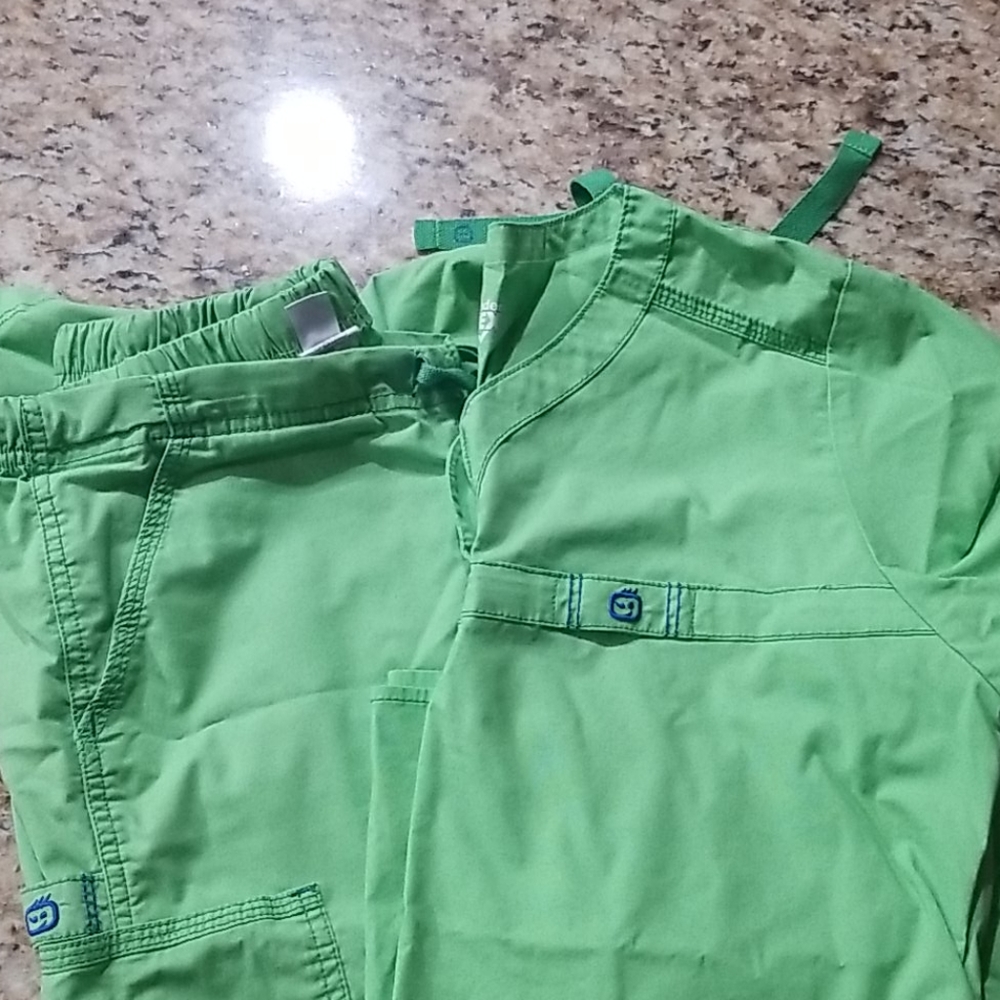 WonderWink Wonder Flex Scrub set